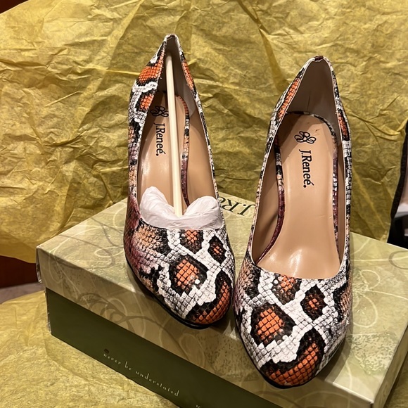 shoes - Picture 8 of 8